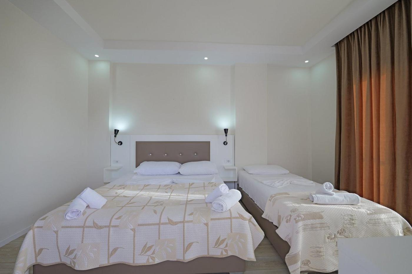 Helia Seaside Hotel Saranda Dış mekan fotoğraf