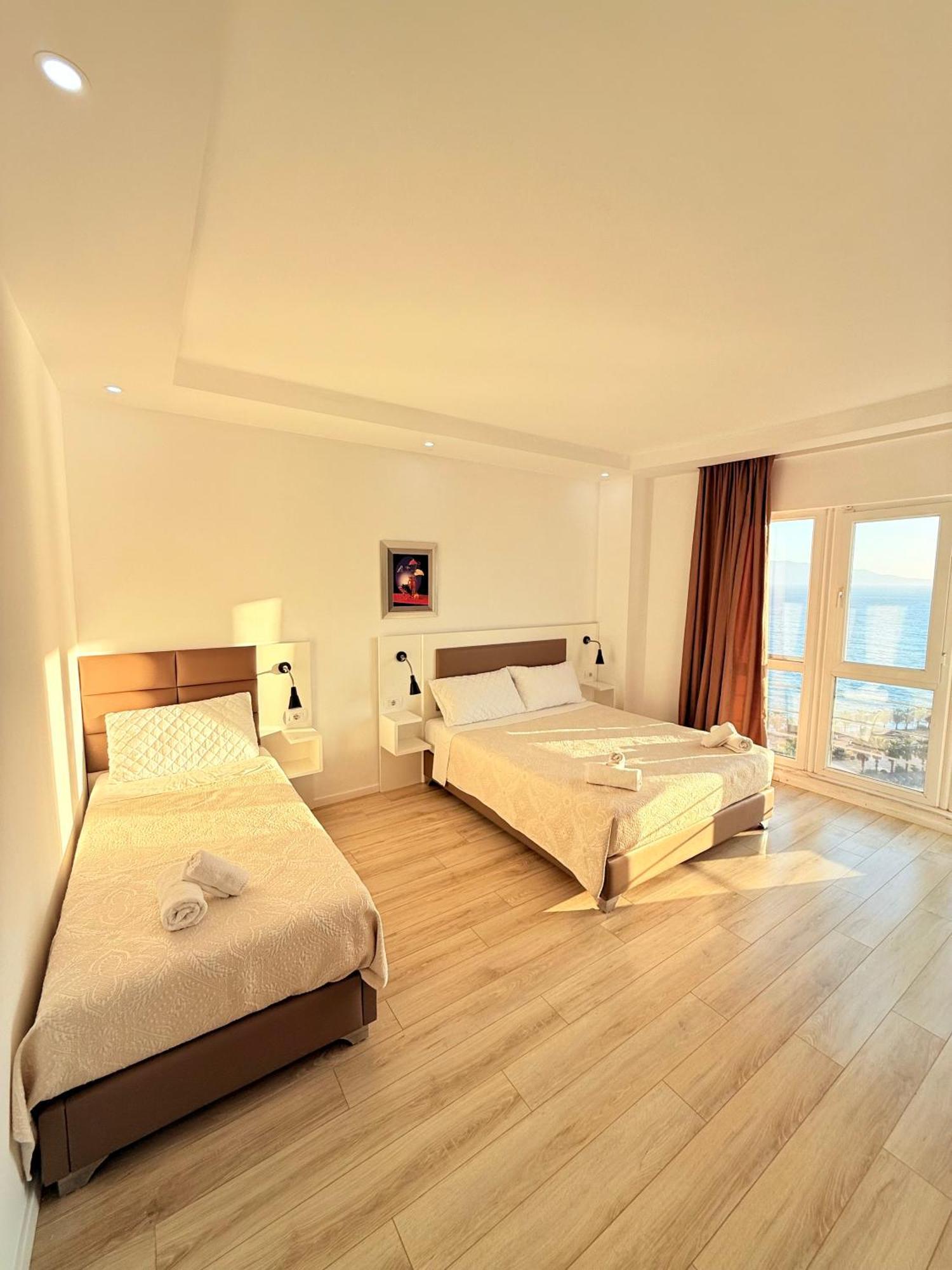 Helia Seaside Hotel Saranda Dış mekan fotoğraf
