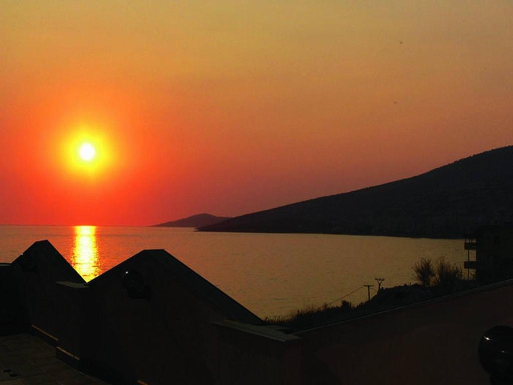 Helia Seaside Hotel Saranda Dış mekan fotoğraf