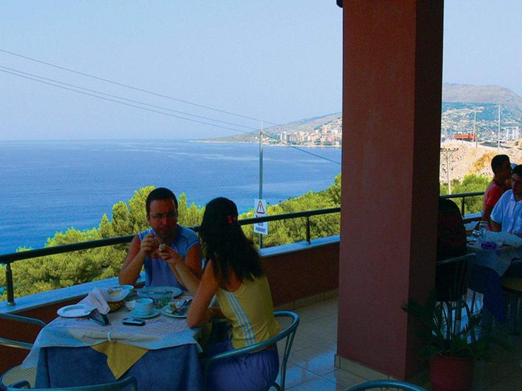 Helia Seaside Hotel Saranda Dış mekan fotoğraf