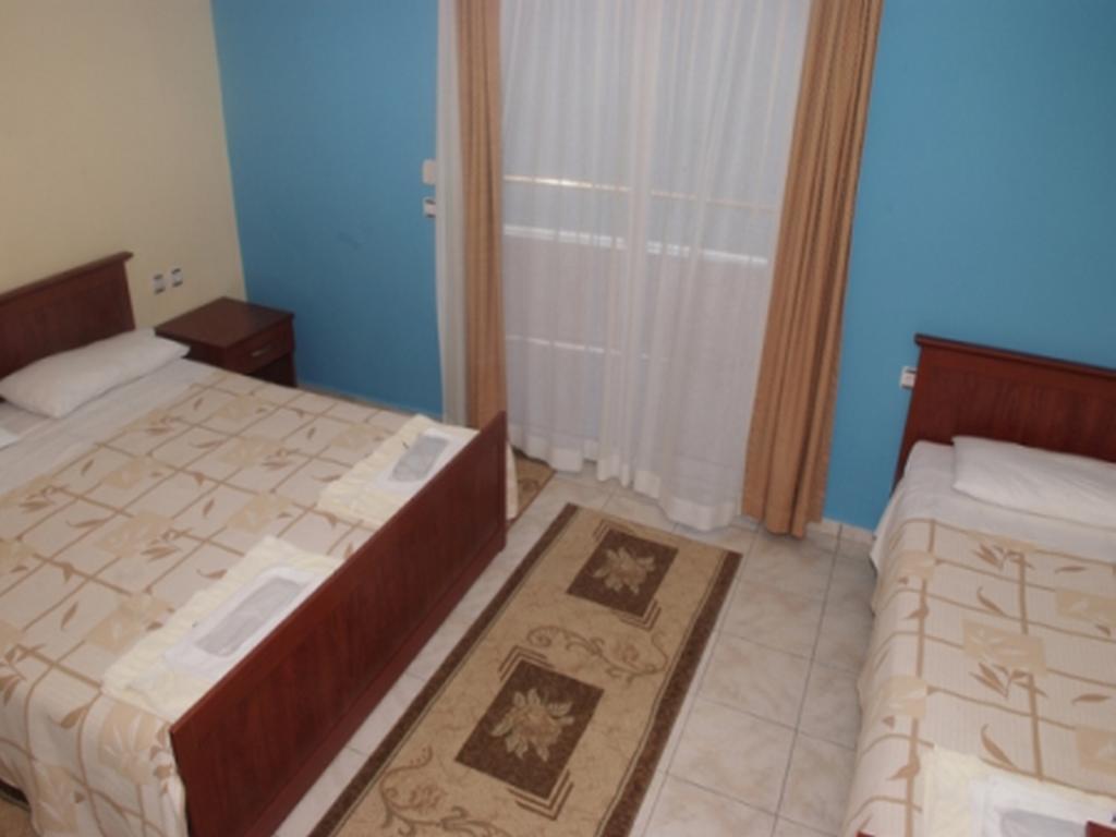 Helia Seaside Hotel Saranda Oda fotoğraf
